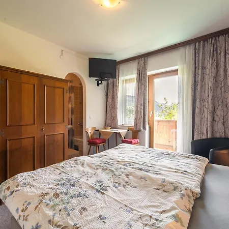 Contemporary In Near Area Apartman Maishofen