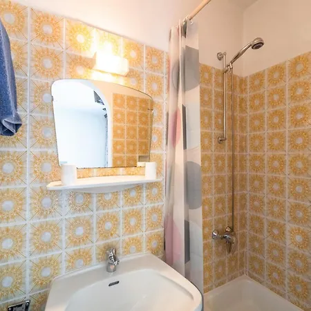 Contemporary In Near Area Apartman