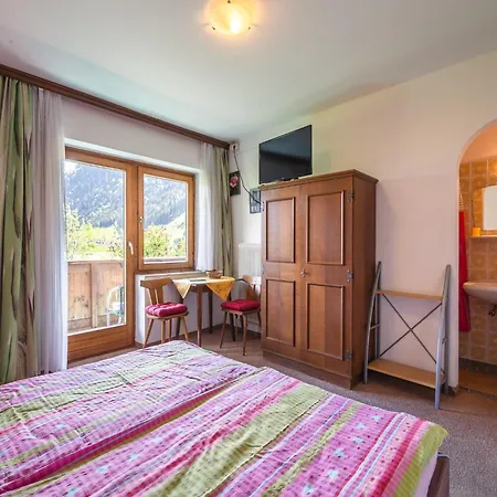 Contemporary In Near Area Apartman