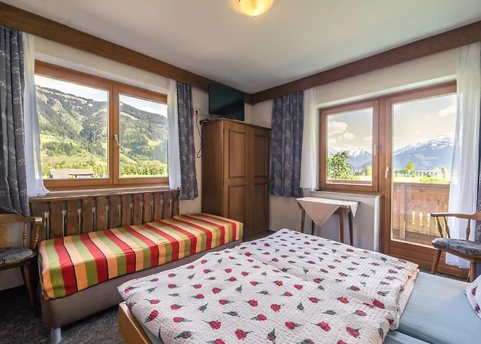 Contemporary In Near Area Daire