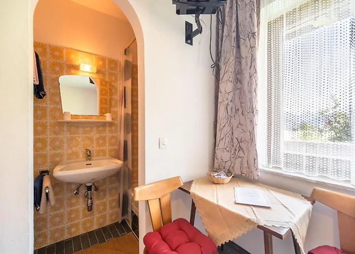 Daire Contemporary In Near Area Maishofen