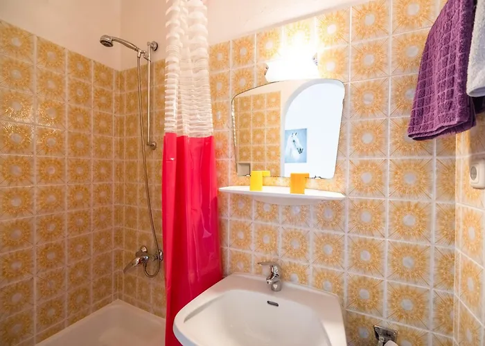 Contemporary In Near Area